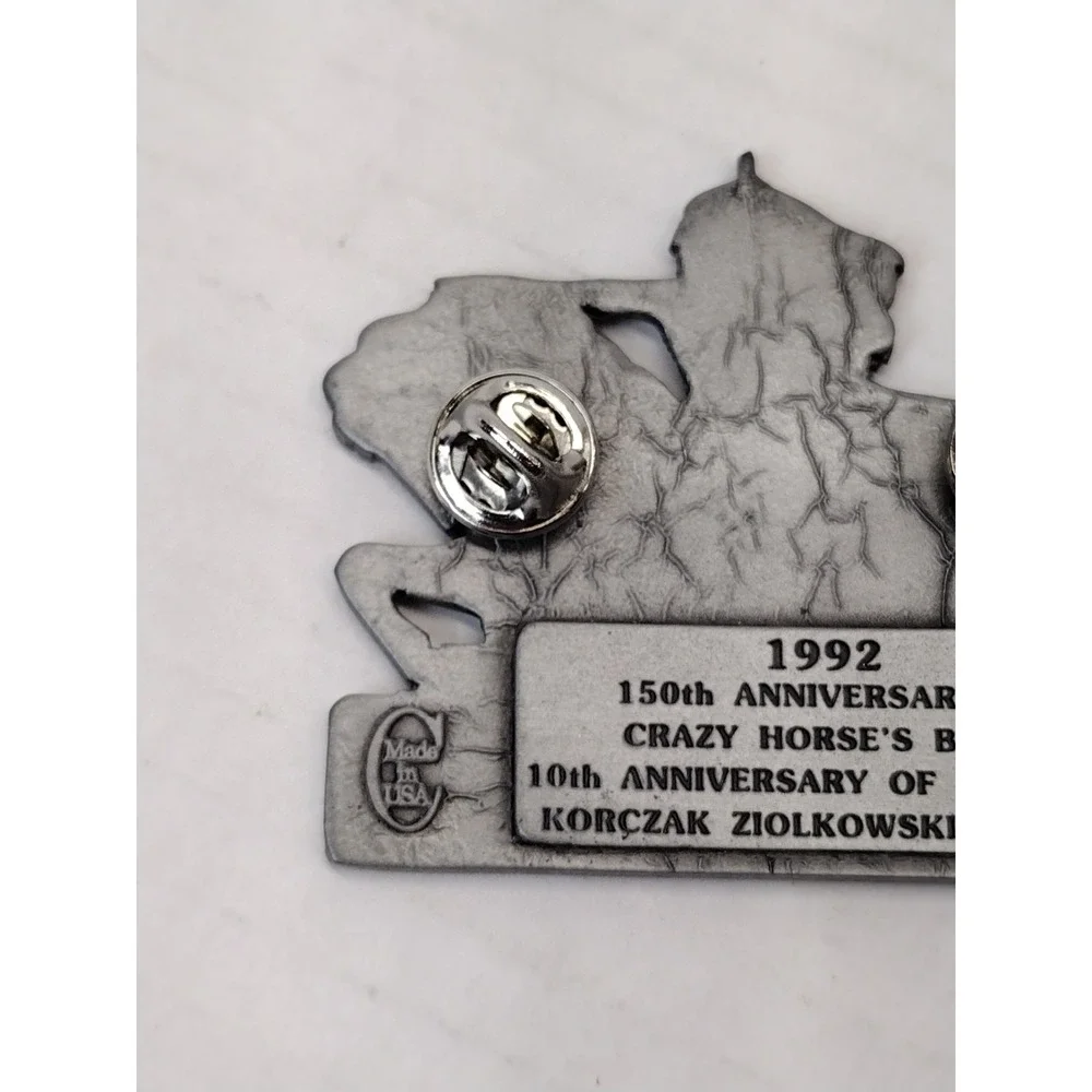 Vintage Crazy Horse Pewter Lapel Hat Jacket Pin KORCZAK Anniversary 1992 150TH